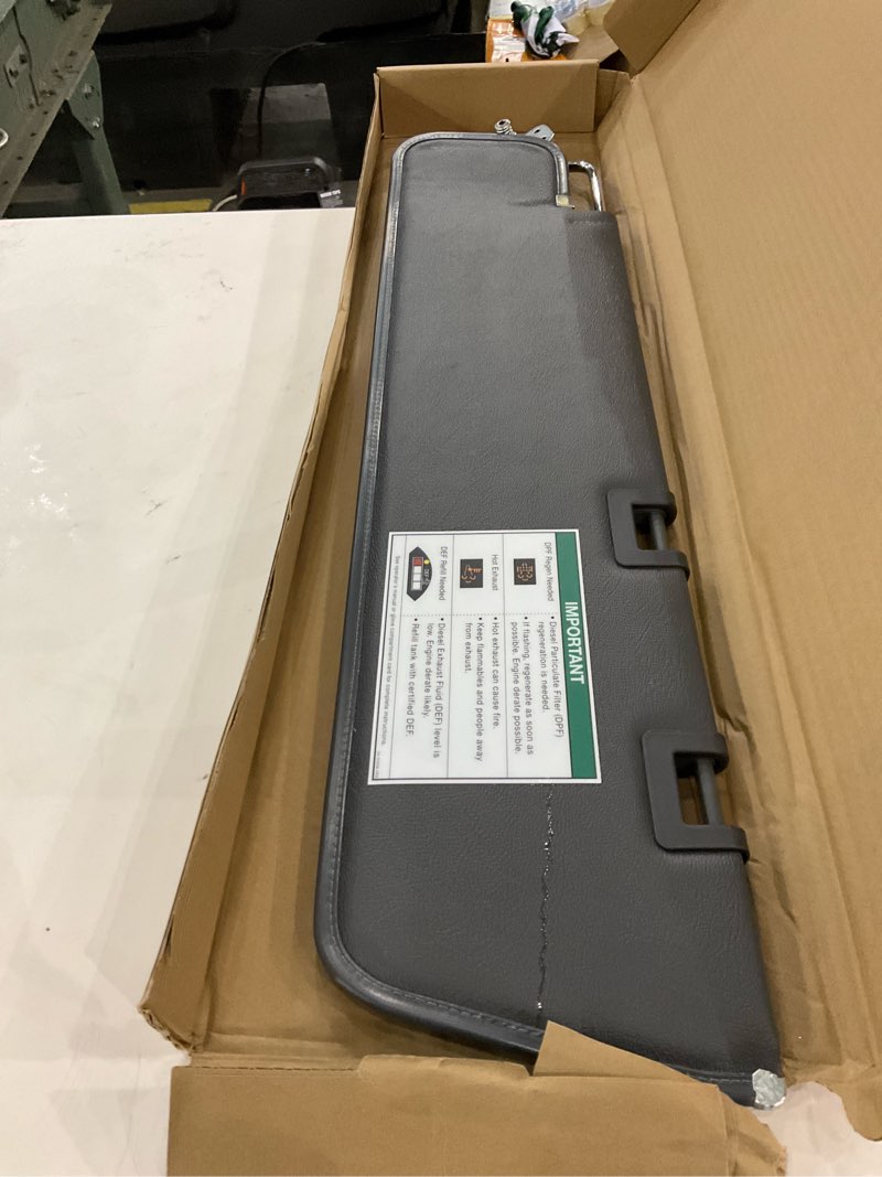 replacement sun visor assembly for a Freightliner Cascadia truck.
