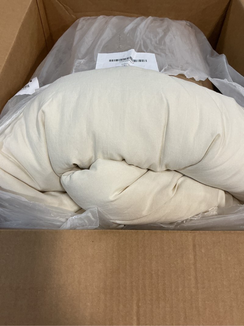 Condition photo showing Good Condition for bedsure oversized king comforter set, beige soft prewashed bedding for all seasons, 3 pieces gentlesoft™ bed set, 1 lightweight comforter (120"x98") and 2 pillowcases (20"x36") oversized king(120"x98") 01 - beige