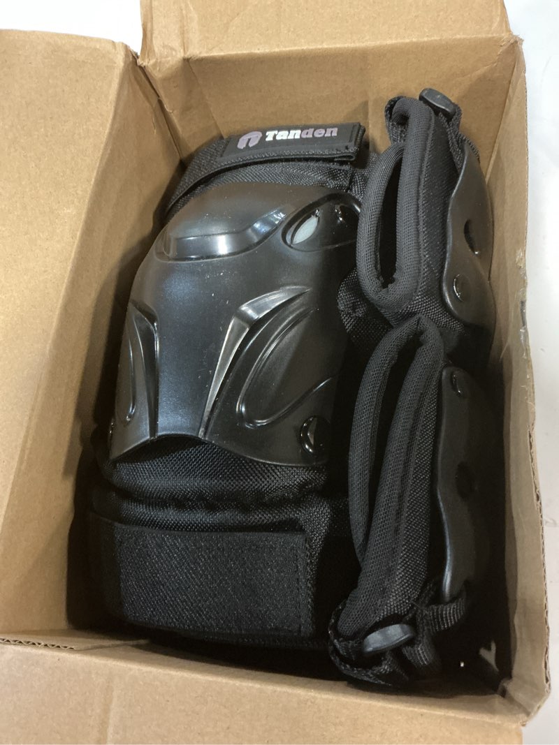 Condition photo showing Good Condition for tanden skating protective gear knee and elbow pads wrist guards for roller skating skateboarding, skate pads adult knee pads black adult (14+ years)