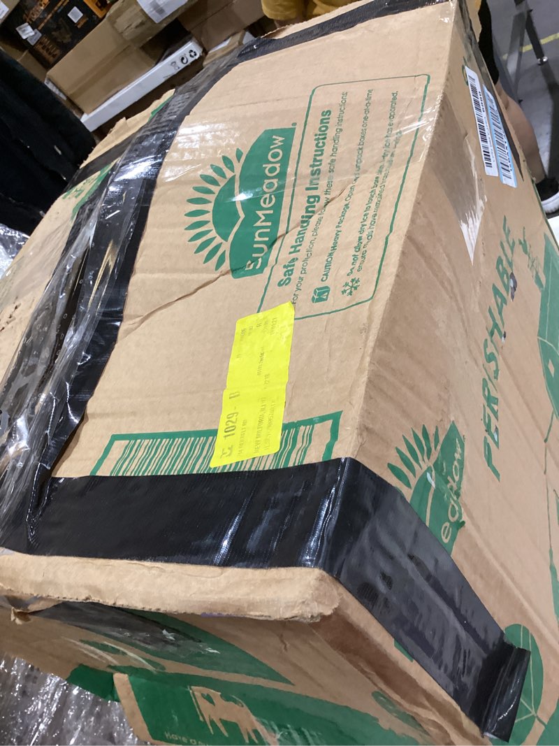 Condition photo showing As Is for vacuum cleaner