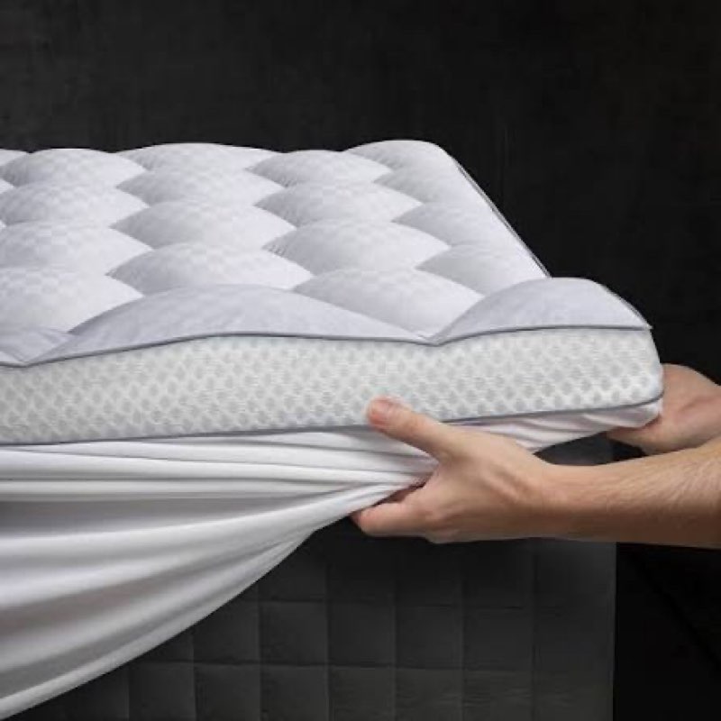 White/black mattress topper