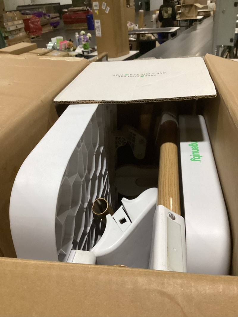 https://lotting-media.assets.bidfta.com/lotting_d54f6d74-b5d2-4397-b565-01f24b48eafb