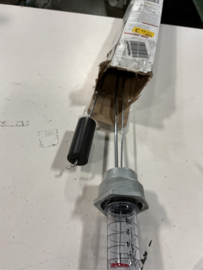 Condition photo showing Good Condition for R W Beckett Corp 4504 KING Oil Tank Gauge