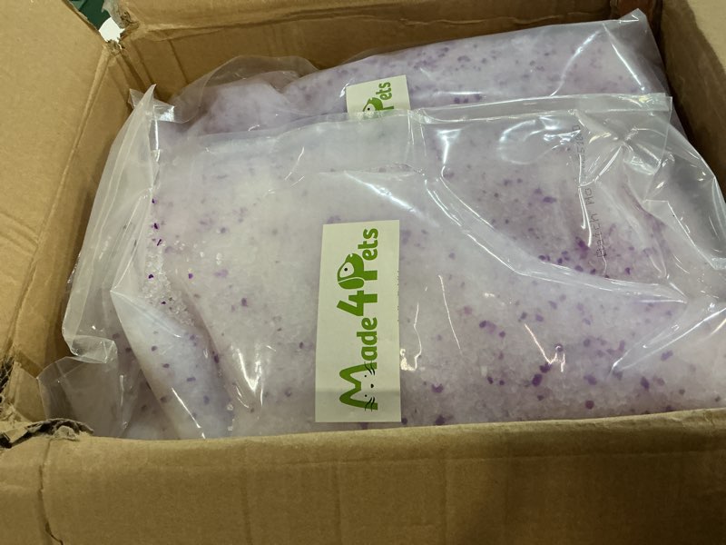 Condition photo showing Good Condition for made4pets cat litter crystals kitty litter odor control crystal litter non clumping no scooping low dust, low tracking, lightweight, dehydrates waste,lavender– 19.8 lbs (6 x 3.3 lb packs) lavender 6 pack