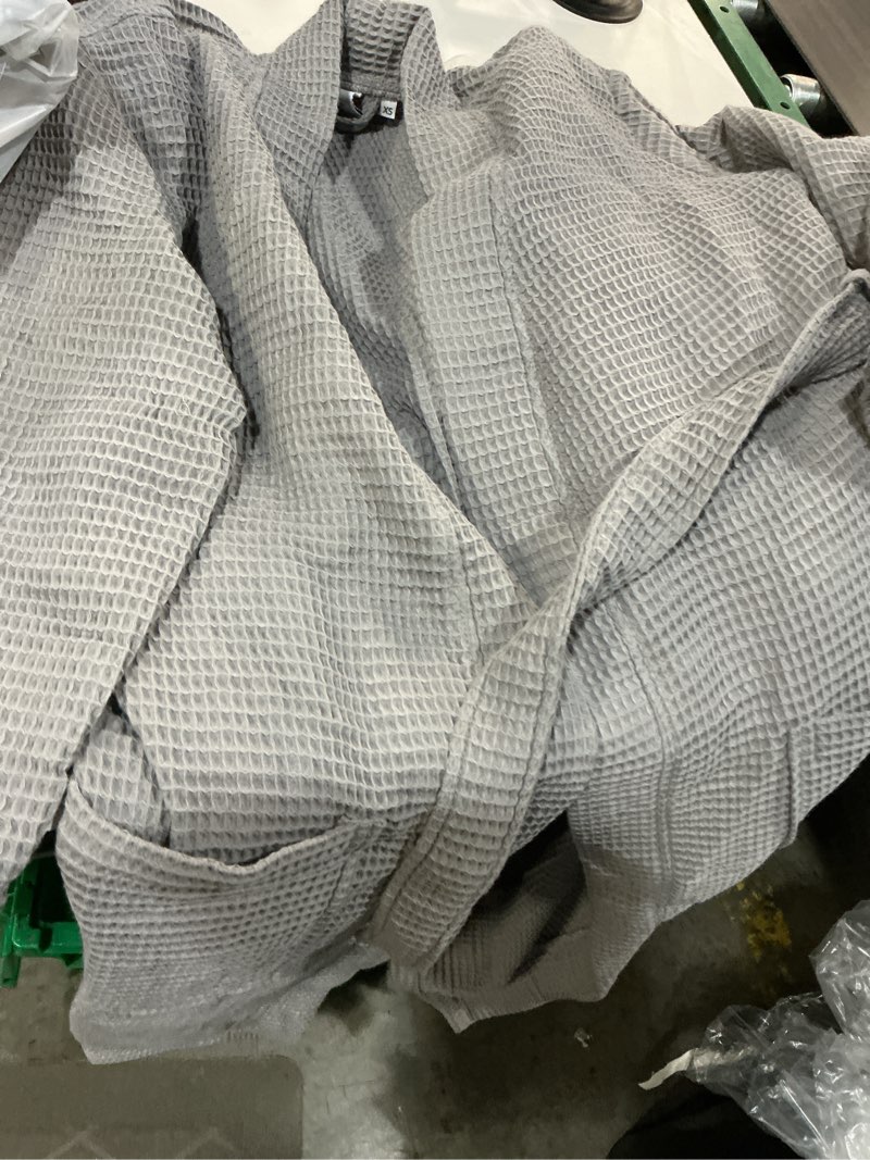 Condition photo showing Good Condition for quince organic turkish waffle robe grey (( sizexs))