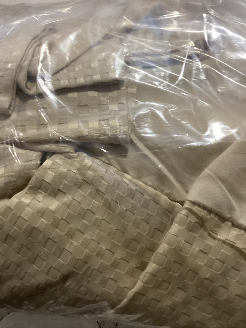 Condition photo showing Good Condition for miye pleated waffle weave bed skirt, tailored dust ruffle 18 inch drop easy fit, machine washable,no split corners (beige, queen - 18" drop) beige queen - 18" drop