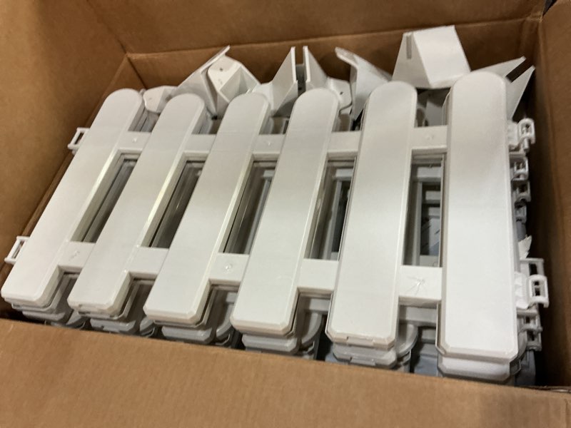 Condition photo showing Good Condition for 2Pcs Picket Fence for Garden, White Garden Fence, Plastic Picket Fences Panels with Bases, DIY Christmas Landscape Border for Flower Beds, Pathways, Yard, Wedding Decor, 19.65 x 11.79 inch