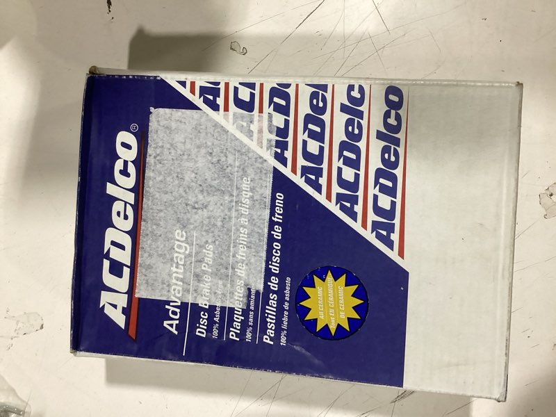 Condition photo showing Good Condition for acdelco silver 14d699chf1 ceramic front disc brake pad set with clips