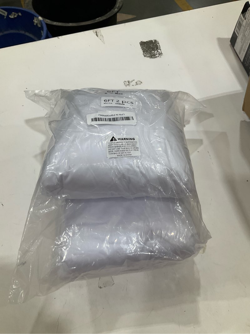 Condition photo showing New/Like New for 2 pack white 72-inch diameter x 30-inch high round spandex tablecloth for 6ft round tables|fitted stretch tablecloth with foot bag for party, wedding, birthday, banquet, vendor stand white 6ft 2pack