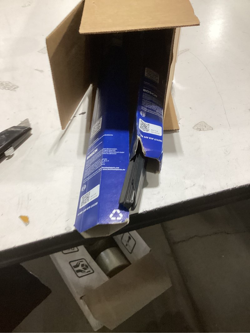 Condition photo showing Good Condition for BOSCH 26A17A ICON Beam Wiper Blades - Driver and Passenger Side - Set of 2 Blades (26A & 17A) Front (26A & 17A) ICON Combo Pack (Front)