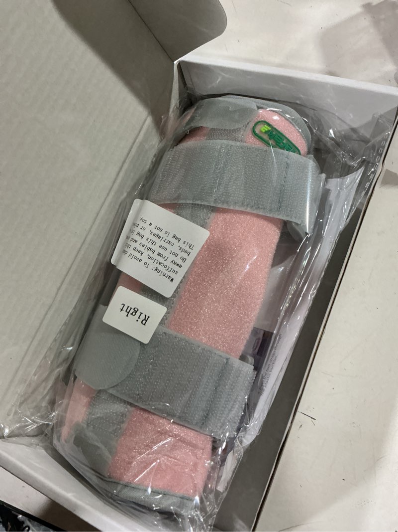 Condition photo showing New/Like New for lefeke carpal tunnel wrist brace night support for right hand, adjustable hand brace with replaceable splints and sling, carpal tunnel pain relief remedies for tendonitis, arthritis, injuries, women