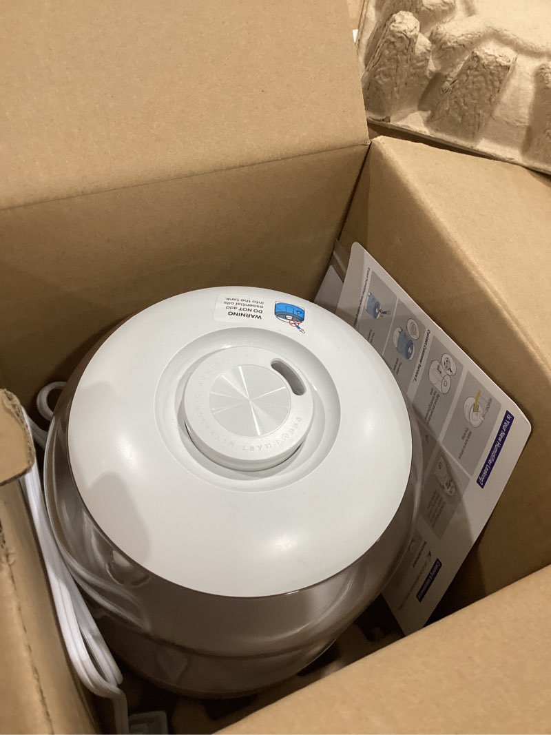 Condition photo showing As Is for DREO Humidifiers for Bedroom, 3L Top Fill 30H & 26dB Quiet Runtime for Large Room, Cool Mist Ultrasonic Humidifier with Humidity Sensor, Night Light for Home, Baby, Nursery, Plants, New Edition Pearl White