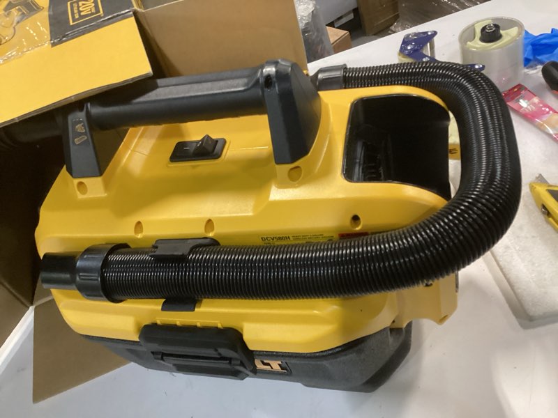 Condition photo showing Good Condition for DEWALT 20V MAX Cordless Shop Vac, Shop Vacuum Wet and Dry Portable, 2 Gallon Tank Capacity Wet Dry Vacuum Cleaner, Tool Only (DCV580H)( no battery) 