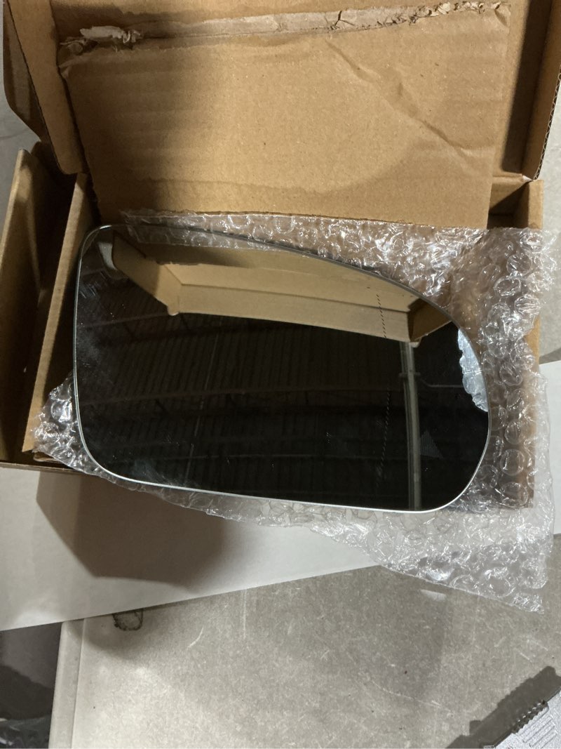 Condition photo showing Good Condition for x autohaux car rearview right passenger side heated mirror glass replacement with backing plate for mercedes-benz c-class w205 2015-2019