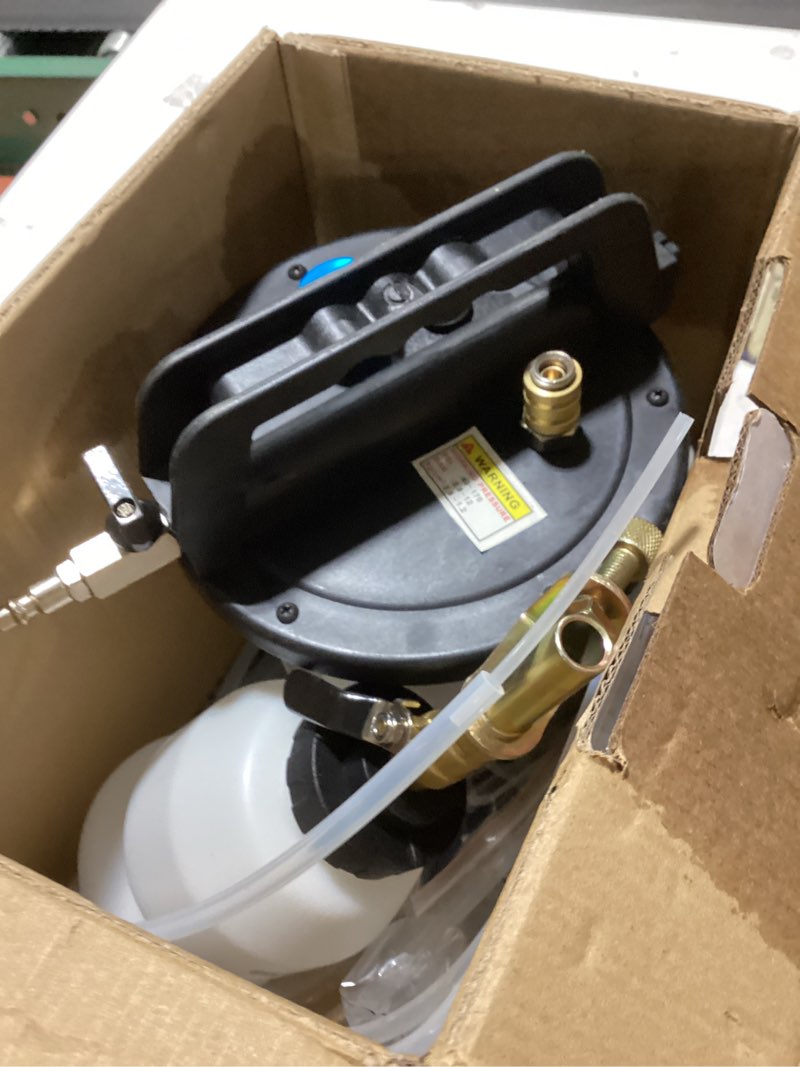 Condition photo showing Good Condition for bilitools 3l brake bleeder vacuum pump kit air compressor, universal one person pneumatic brake system clutch fluid bleeding extractor tool with adapters & 1l refilling bottle