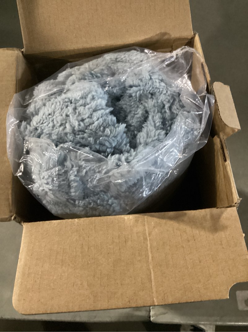 Condition photo showing Good Condition for Bedsure GentleSoft Twin Blanket for Bed Ashley Blue - Super Soft Cozy Blankets for Women Men Girls, Cute Fuzzy Fleece Throws for Bedroom Couch, 60x80 Inches Ashley Blue Twin (60" x 80")