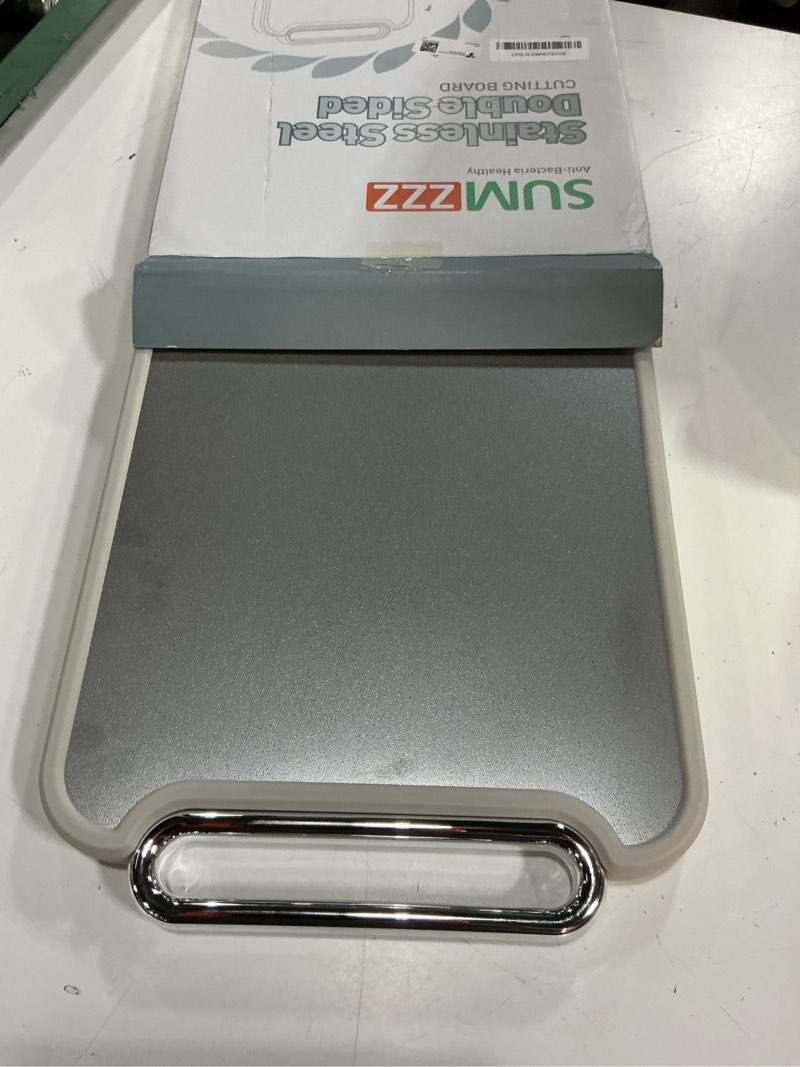 Condition photo showing New/Like New for sumzzz stainless steel cutting board for kitchen, 2-in-1 double-sided chopping board, dishwasher safe, food grade stainless steel/pp, easy to clean, large size, non-slip, 16"×11" 16"l x 11"w
