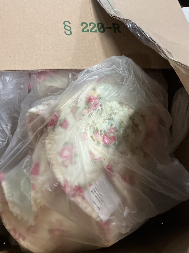 Condition photo showing Good Condition for brilliant sunshine pink and green rose patchwork, 2-piece quilt set with 1 sham, reversible bedspread, soft lightweight coverlet, all-season, twin, pink green pink green quilt set twin