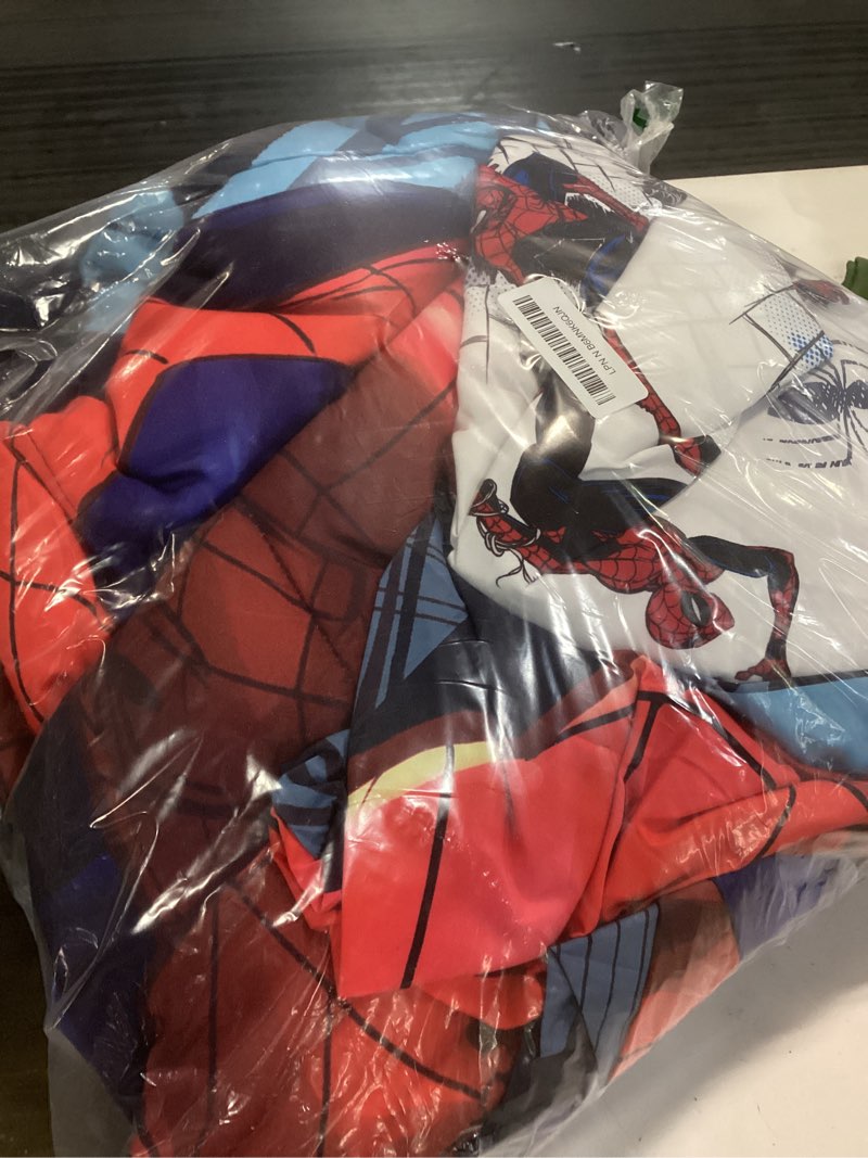 Condition photo showing Good Condition for jay franco marvel spiderman crawl 4 piece twin bed set - includes reversible comforter & sheet set bedding - fade resistant microfiber - (official marvel product), multi - spiderman