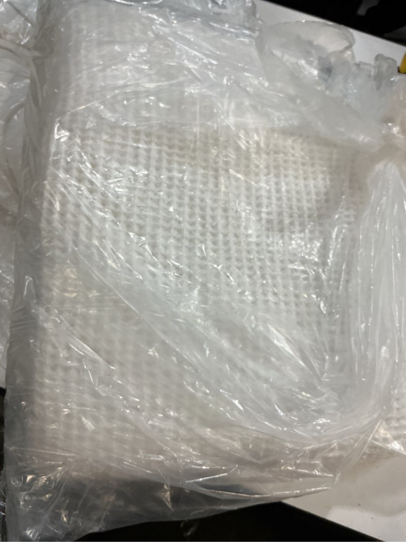 Condition photo showing New/Like New for organic waffle bed blanket, king/cal king, white