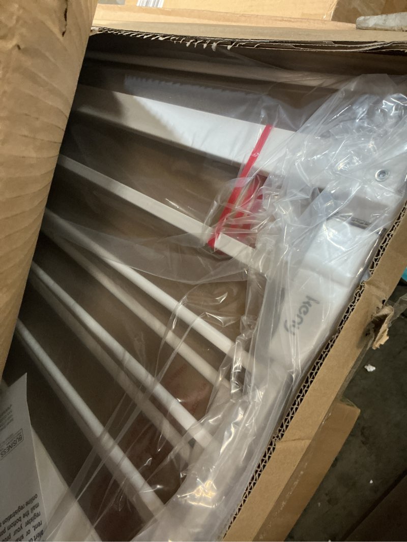 Condition photo showing Good Condition for keny 29"-42.5" Baby Gate for Stairs, Auto Close Safety Dog Gate, Pressure Mounted Easy Walk Through Pet Gate for Doorways, Durable Stair Gate, 30" Tall, White White 29-42.5"Wide, 30"Tall
