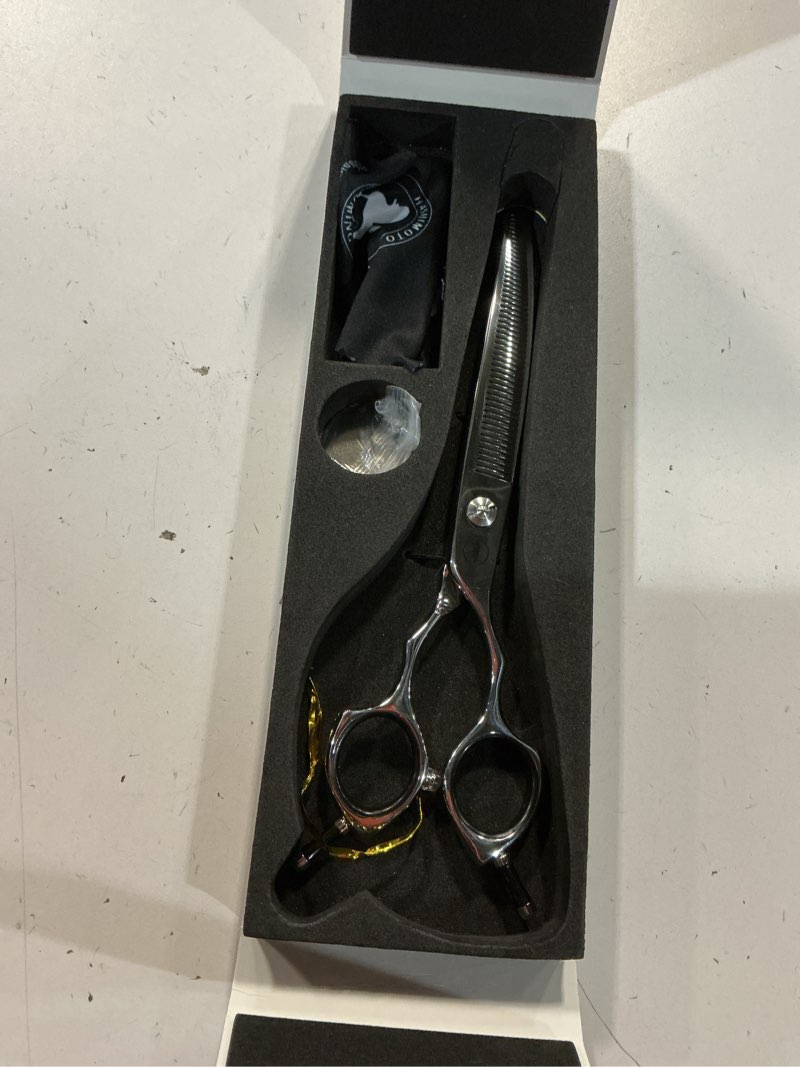 Condition photo showing Good Condition for hashimoto curved thinning shears for dogs,curved dog thinning shears for grooming,cat curved blender,50 teeth,7.0 inch,30% thinning rate,light weight.designed for pet groomers or family diy use. curved blending 7.0"