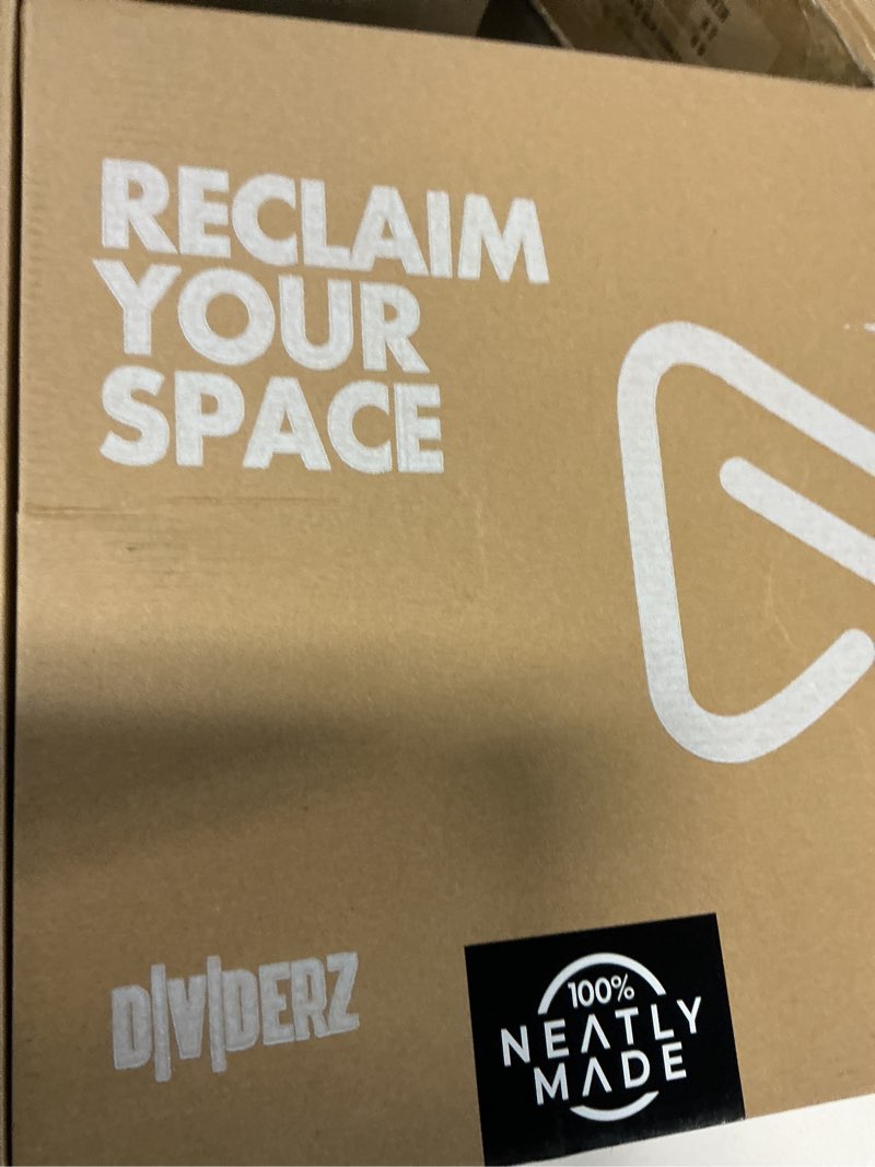 Condition photo showing New/Like New for Tall White Wire Shelf Dividers for Closet Organization – Sturdy and Easy Set-Up Closet Shelf Dividers with Bonus Rose Gold Hanger (12 inch Wire Shelves, 8-Pack)