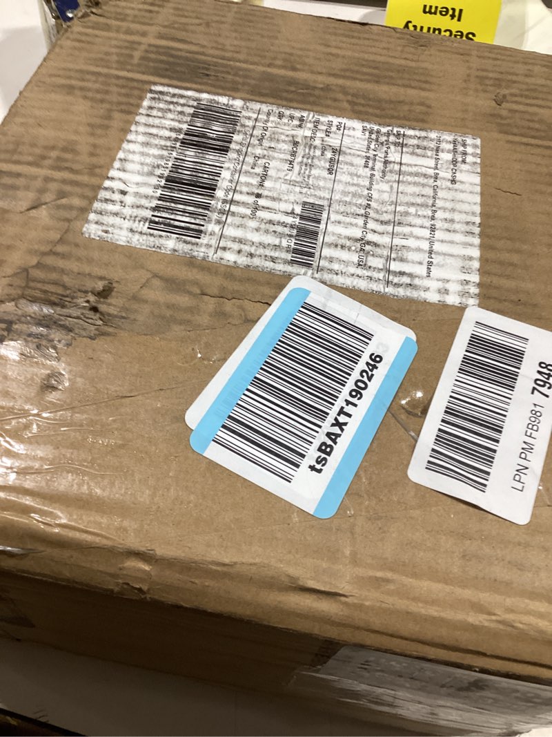 Condition photo showing As Is for Yes4All Powder Coated Kettlebell, Cast Iron Core Kettlebells with Non-Slip Handle & Flat Bottom for Conditioning, Heavy Duty for Strength Training, 9lb to 71lb - Single & Pair C - Dark Blue - 8 KG / 18 LB B. Pair