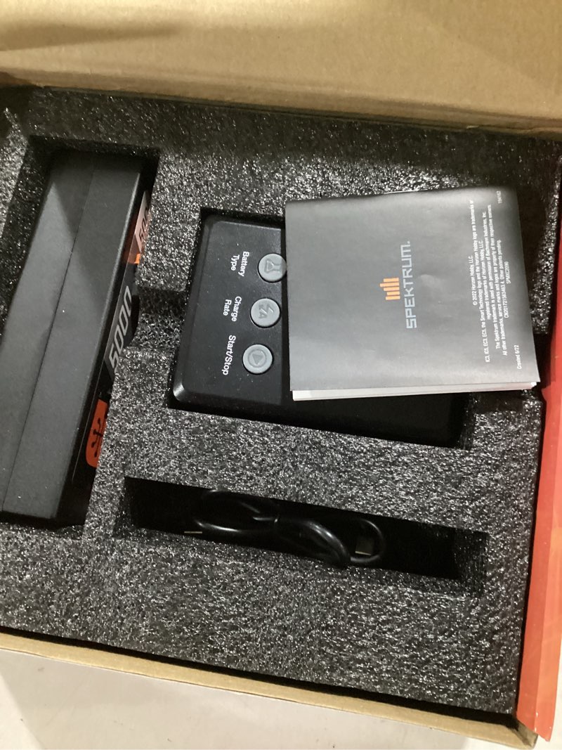 Condition photo showing Good Condition for spektrum accessories smart powerstage surface bundle: 5000mah 4s 50c lipo battery (ic5) / 100w s100 charger, spmx-1035