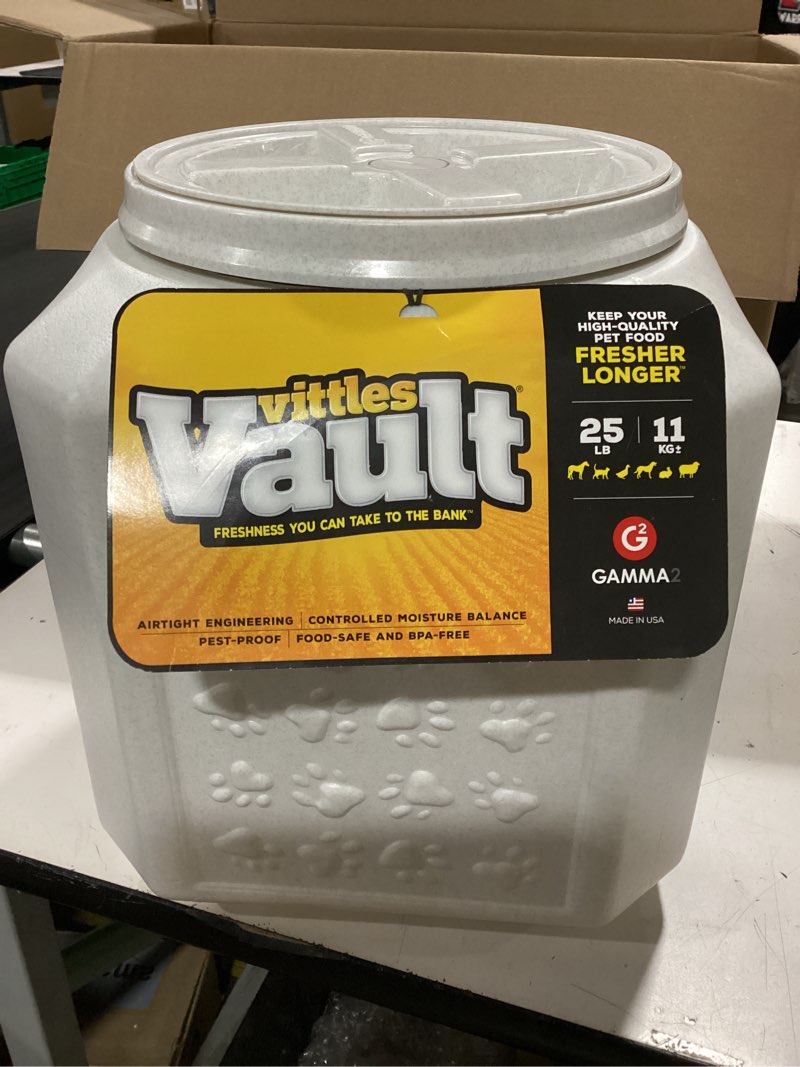 Condition photo showing Good Condition for gamma2 vittles vault pet food storage containers - sealed dog and cat food storage container, fits up to 25lbs, made in the usa - [12"l x 13.75"h] 25 pounds