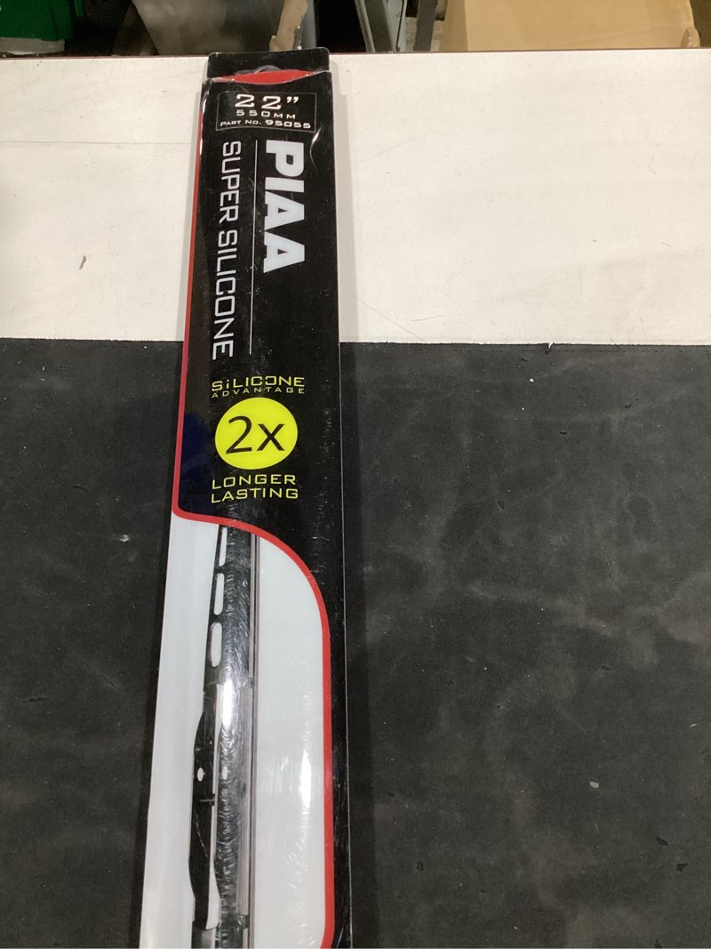 Condition photo showing New/Like New for piaa super silicone wiper pl wsp55eb 12, 550 mm
