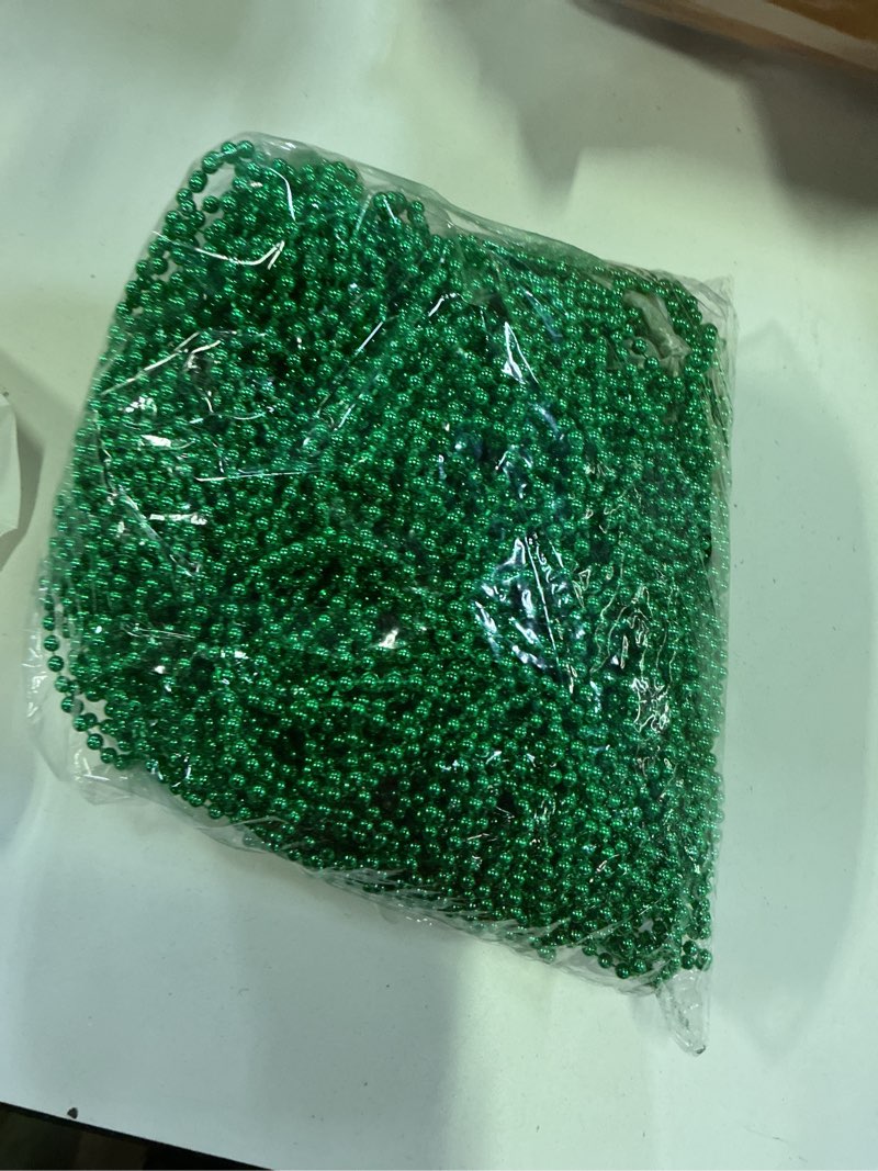 Condition photo showing New/Like New for ?50/100/150/200pcs? st patricks day necklace bulk st patricks day accessories green beads decorations party favor