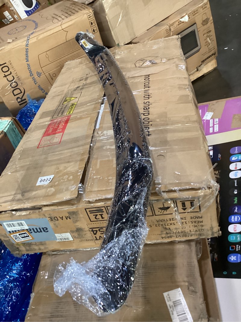 Condition photo showing Good Condition for Husky Liners Hood Protector | Fits 2001-2007 GMC Sierra 2500 & 3500 HD (07 Classic Body Only); 1999-2007 Sierra 1500, High Profile/Bug Shield - 1 pc., Smoke | 2815912