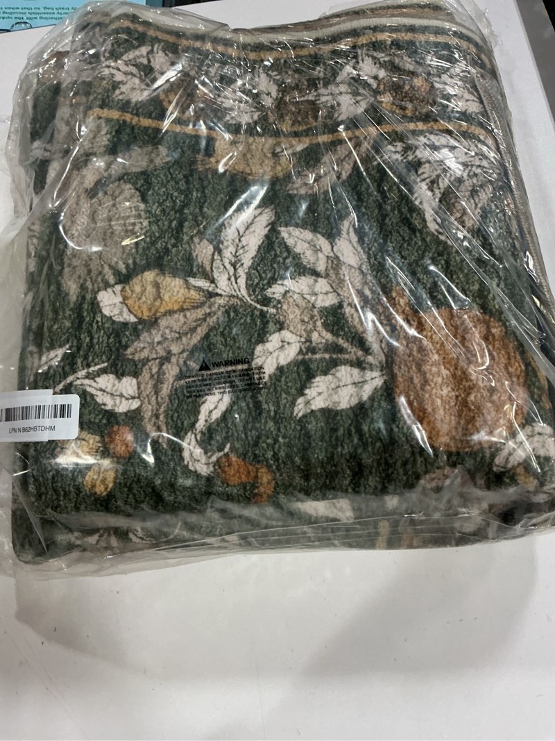 Condition photo showing New/Like New for jinchan eden floral area rug 5x7 washable vintage soft non-slip distressed orange green carpet low pile accent rug for living room kitchen bedroom dining room nursery 5' x 7' (rectangular) eden green