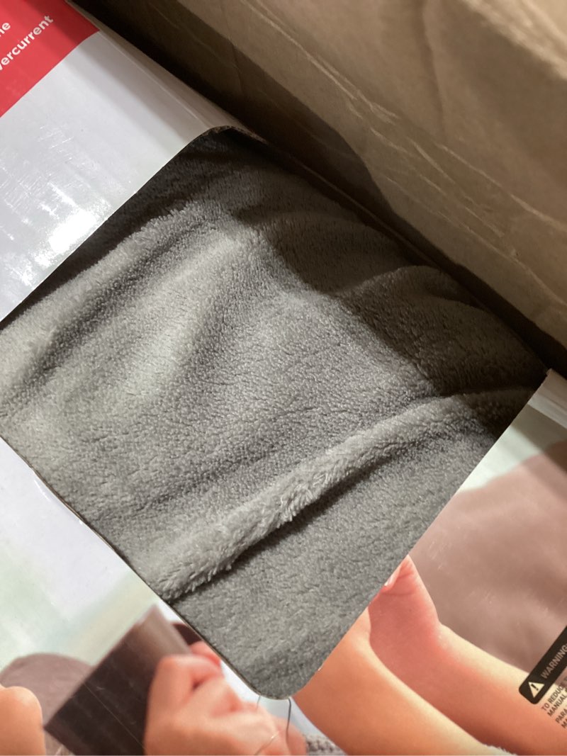 Condition photo showing Good Condition for BLACK+DECKER Heated Blanket Electric King, Micro Plush Electric Blanket, Heating Blanket with 10 Heating Levels, 10H Timer, Auto Shutoff, Dual Zone Heating, Fast Heating (90x100 inches, Grey) King Grey