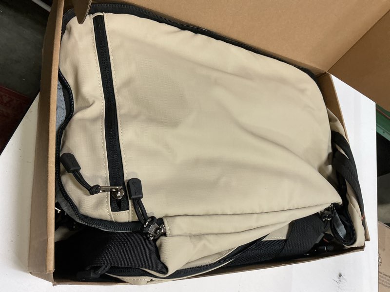 Condition photo showing Good Condition for Tolaccea Gym Bag for Men with Shoe Compartment Wet Pocket, 40L Convertible Duffle Bag Gym Backpack Waterproof Sports Travel Bags with Extra 16'' Laptop Bag, 3-in-1 Workout Duffel Carry On for Airplane Black 40L