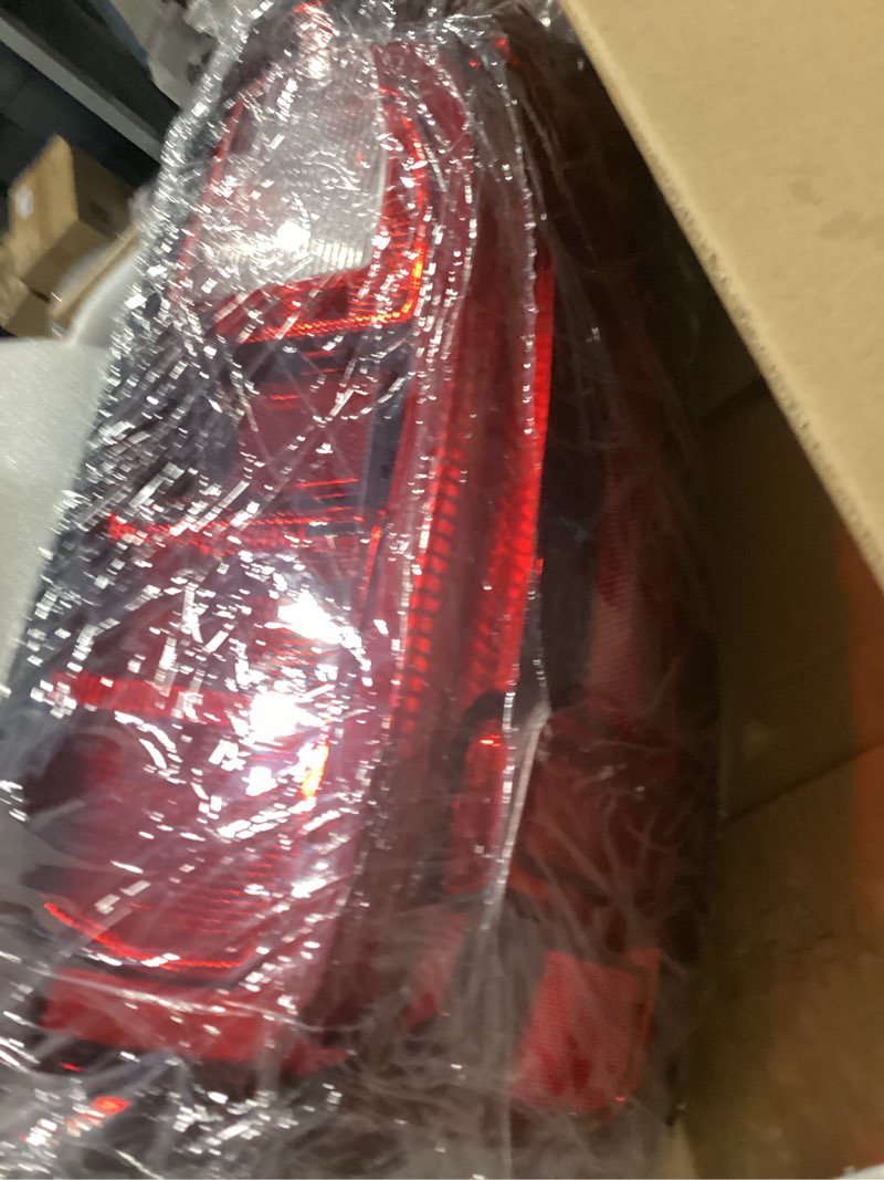 Condition photo showing New/Like New for Tail Light Assembly Compatible With 2019-2024 GMC Sierra 1500 2500HD 3500HD,Left Driver Side Taillights Rear Lamp Brake Light Replace# 84565919 GM2800309
