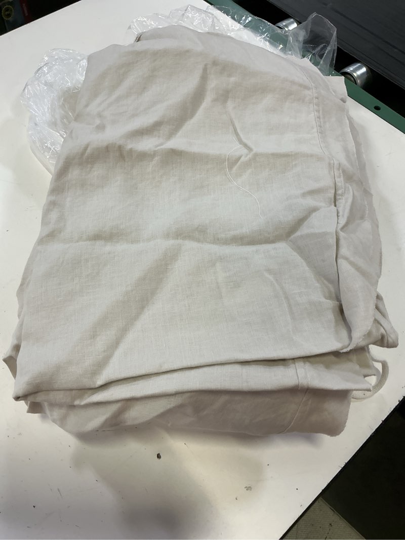 Condition photo showing Good Condition for european linen double flange duvet cover set, king/cal king, sand