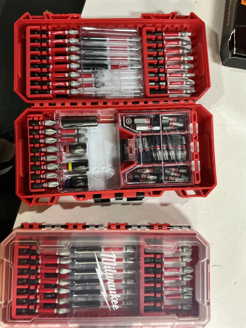Condition photo showing New/Like New for milwaukee shockwave impact-duty alloy steel screw driver bit set (100-piece)
