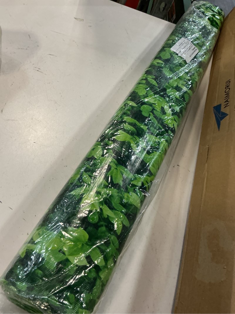 Condition photo showing Good Condition for naimorui pvc balcony privacy screen decorative balcony cover 450 gsm with nylon rope- 34'' x 180'' green leaves