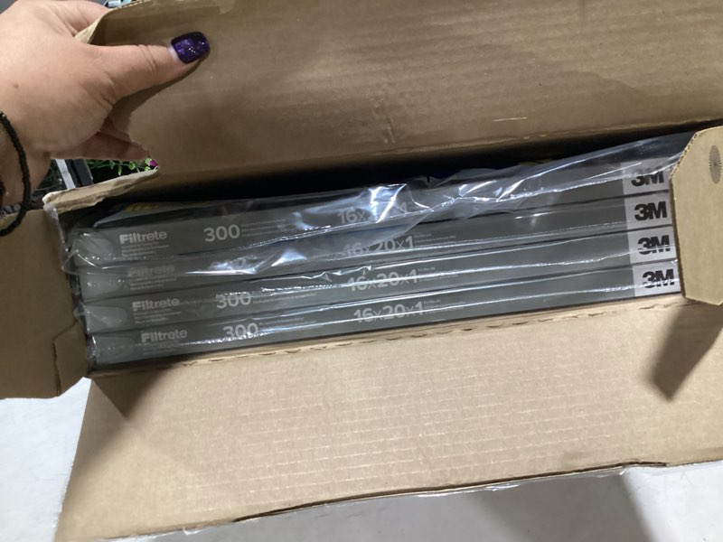 Condition photo showing New/Like New for filtrete 300-4 16x20 x 1 in. basic dust & lint pleated furnace air filter, gray, mpr 300, 3 months - quantity 4