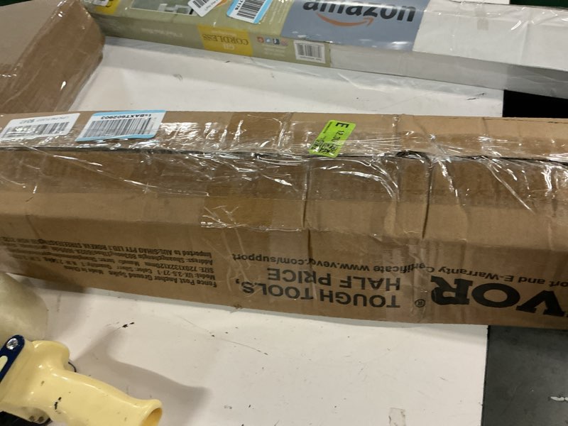 Condition photo showing New/Like New for vevor no dig ground anchor, 1 pack 3.94 x 2.76 x 27.56 in diy screw in post stake, includes 6 lag bolts & a rebar, u-shape heavy duty steel post holder, great for mailbox posts and fence posts 3.94 x 2.76 x 27.56 inches 1