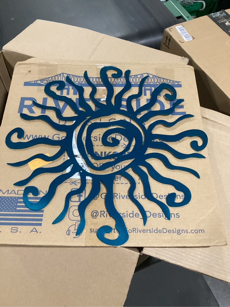 Condition photo showing Good Condition for wacky sun metal wall art indoor/outdoor decor - 18" teal rust proof wall sculpture - made in usa - ideal for bedroom, garden, home, patio and farmhouse 18"l x 18"w teal