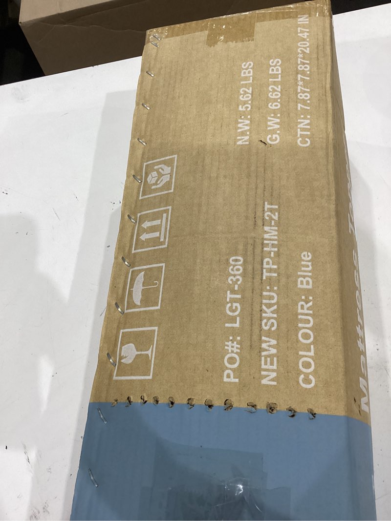 Condition photo showing Good Condition for mattress topper ,blue ,5.62 lbs