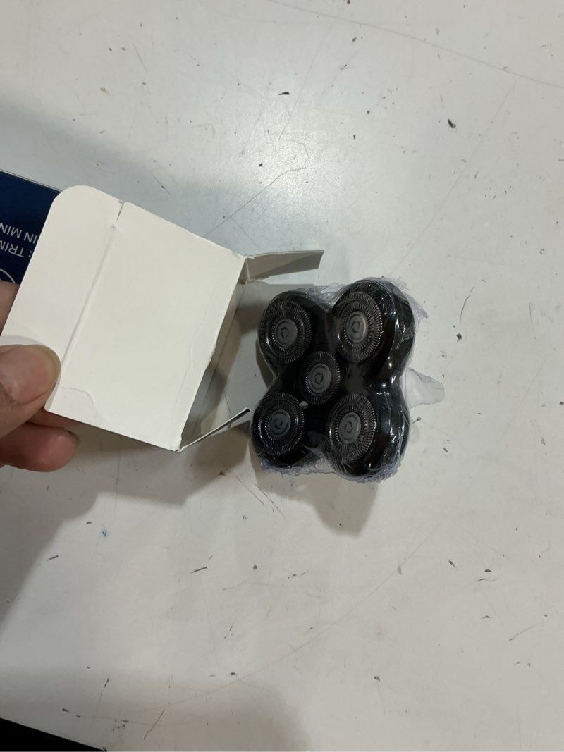 Condition photo showing New/Like New for 5 pack replacement blades for freebird head shaver | 5-blade electric razor refills for bald men freedom grooming + 1 cleaning brush 5 pcs