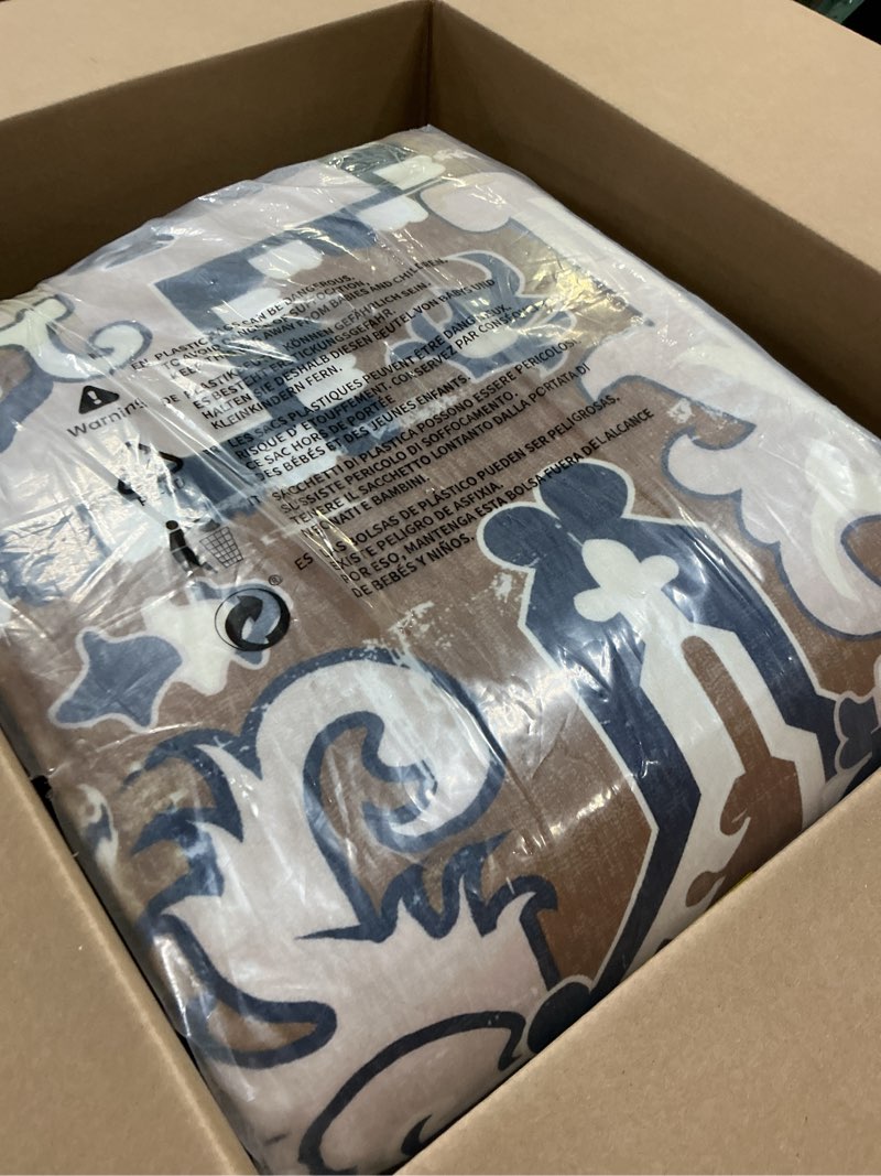 Condition photo showing Good Condition for Rugflix 8x10 Area Rug for Living Room, Machine Washable Area Rugs with Non-Slip Backing, Large Soft Boho Vintage Rug for Bedroom, Dining Room, Low Pile Carpet, Kids Pet Friendly, Brown Beige Brown Beige 8' x 10' (Rectangular)