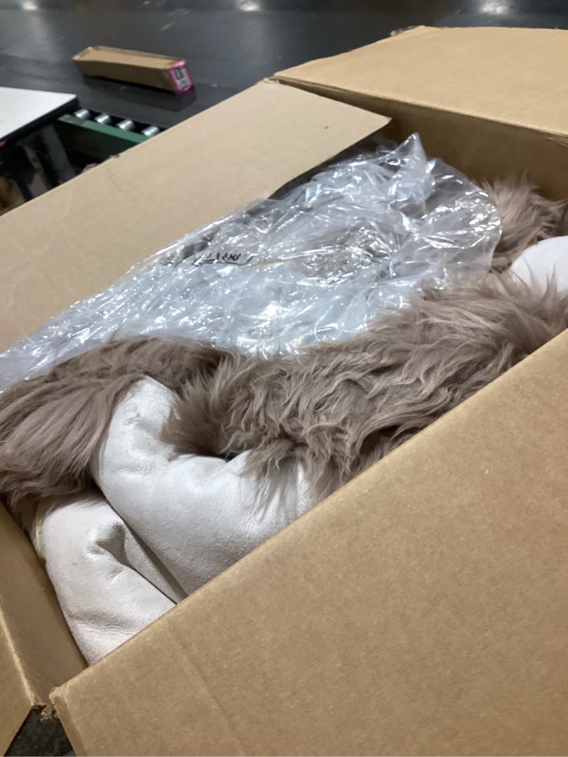 Condition photo showing Good Condition for waysoft new zealand sheepskin area rug – genuine fluffy wool, multiple sizes, bedroom or living room decor(4ft x 6ft,grey beige) grey beige 4' x 6' (natural)