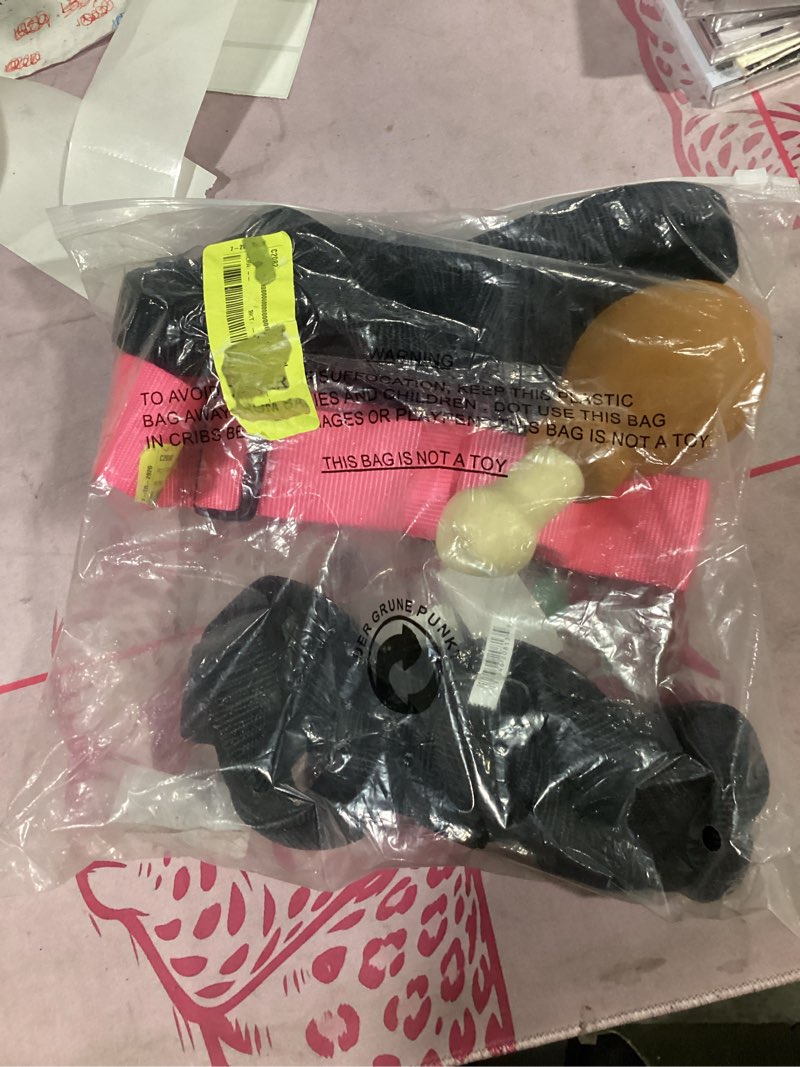 Condition photo showing Good Condition for assorted dog items 