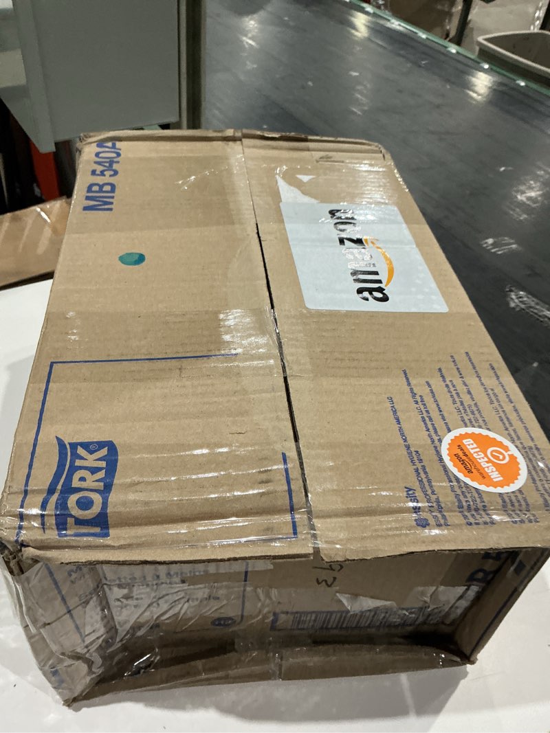 Condition photo showing New/Like New for tork multifold hand towel white h2, universal, 100% recycled fibers, 16 x 250 towels, mb540a 16 x 250 hand towels