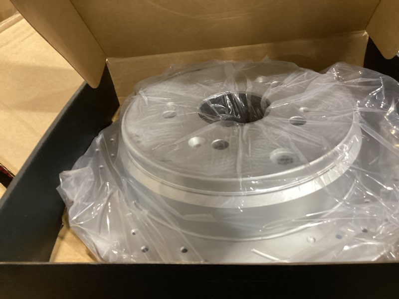 Condition photo showing Good Condition for motorevo rear brake kit for cr-v 2005-2016, geomet anti-rust, high-carbon alloy drilled & slotted back rotors & ceramic pads universal fit 2005 2006 2007 2008 2009 2010 2011 2012 2013 2014 2015 2016 rear 2005-2016 all models 305mm/12in rear